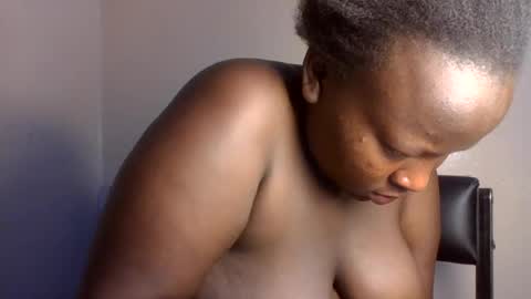 Snapshot of midnightt_curves chatting on 06-24-26, 07:02 midnightt_curves online show from 06-24-26, 07:02