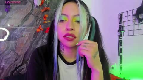 midory_ online show from 09-09-25, 04:34