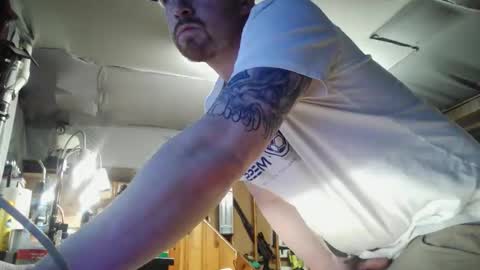 Snapshot of midtownhustler chatting on 06-08-26, 01:22 midtownhustler online show from 06-08-26, 01:22