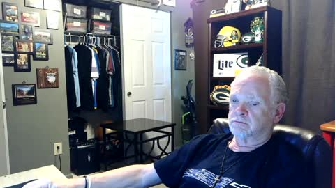 Snapshot of midwestdad09 chatting on 07-20-26, 12:36 midwestdad09 online show from 07-20-26, 12:36