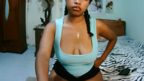 miel_07 online show from 04-03-26, 11:08