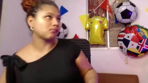 Snapshot of miel_alisha chatting on 06-17-26, 01:01 miel online show from 06-17-26, 01:01