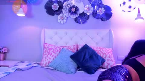 Snapshot of miel_ambar chatting on 07-11-26, 07:38 miel_ambar online show from 07-11-26, 07:38