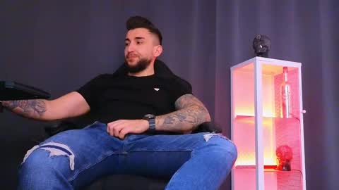 MightyAaron online show from 02-15-25, 01:49