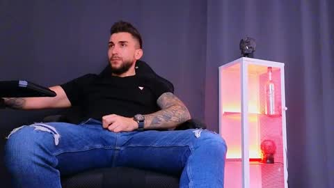 MightyAaron online show from 02-17-25, 06:09