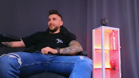 MightyAaron online show from 02-22-25, 09:12