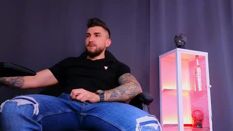 MightyAaron online show from 02-24-25, 04:49