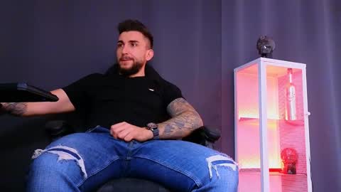 MightyAaron online show from 03-04-25, 05:42