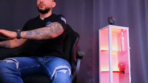 MightyAaron online show from 03-05-25, 09:27