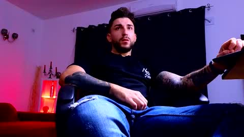 MightyAaron online show from 10-01-25, 02:06