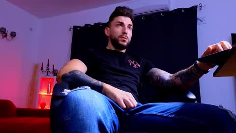 MightyAaron online show from 10-04-25, 03:48