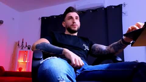 MightyAaron online show from 01-17-26, 05:49