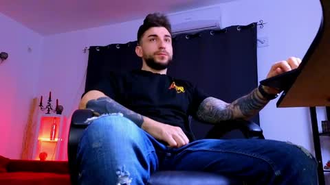 MightyAaron online show from 04-01-26, 02:34