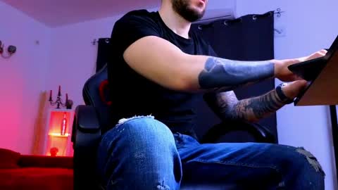 MightyAaron online show from 04-02-26, 02:20