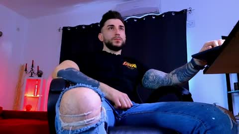 MightyAaron online show from 04-10-26, 05:12