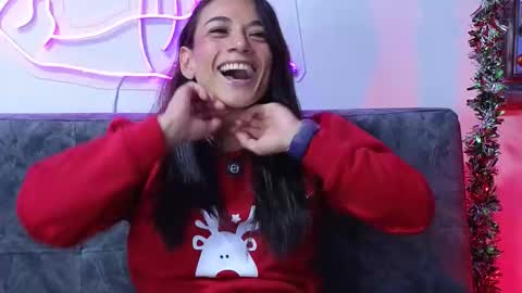 Laura online show from 12-20-25, 10:39