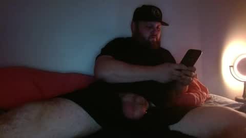 Snapshot of miguel320129 chatting on 11-29-25, 04:15 Miggy online show from 11-29-25, 04:15