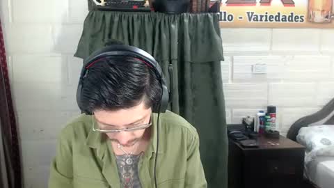 Snapshot of miguel__98 chatting on 07-05-26, 05:03 Miguel Independent Model online show from 07-05-26, 05:03