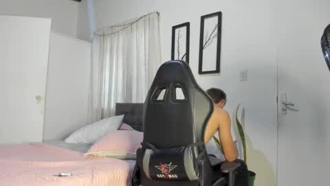 Miguel Hernandez online show from 01-22-25, 09:10