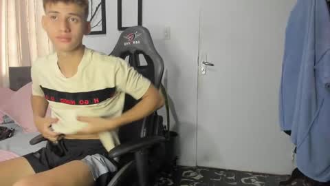 Miguel Hernandez online show from 01-24-25, 07:39