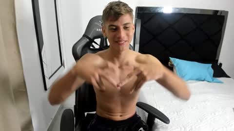 Miguel Hernandez online show from 03-09-26, 10:47