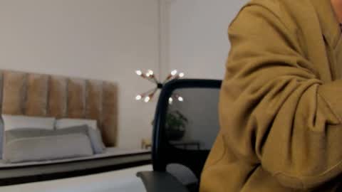 miguelsanfrancisco online show from 12-05-25, 03:52