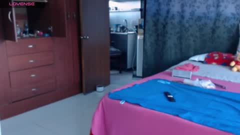  miia big1boobs online show from 04-01-26, 04:59