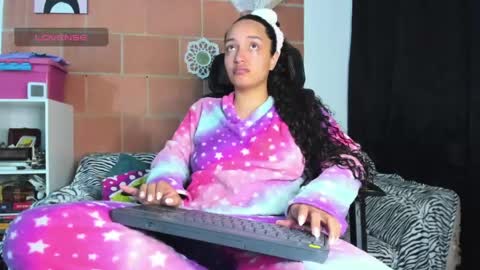 miia_lovve online show from 05-20-26, 09:04