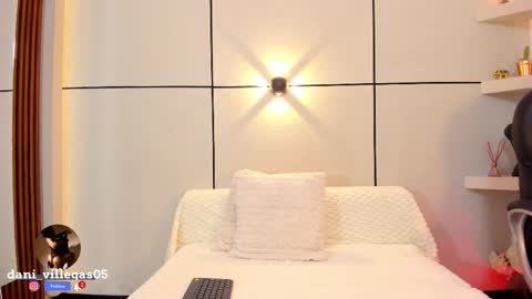    online show from 02-11-26, 12:21