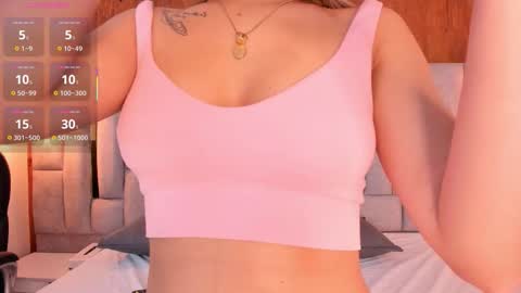 Mia  online show from 02-18-26, 12:12