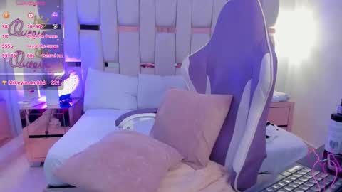 Miia Schwarz  online show from 02-07-26, 04:00