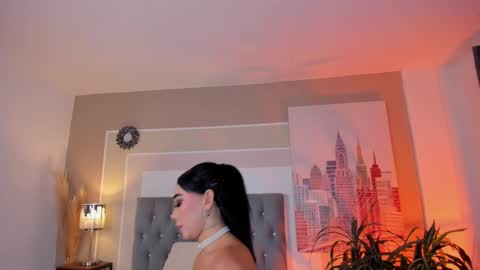 luisa online show from 12-15-24, 12:28