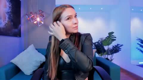 Miia 3 online show from 02-25-26, 11:31