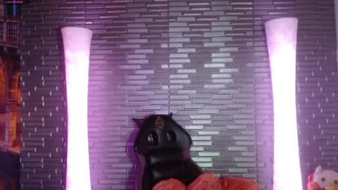 Snapshot of miia_zarate chatting on 12-14-24, 09:13 Ma - online show from 12-14-24, 09:13