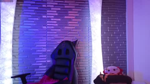 Snapshot of miia_zarate chatting on 01-07-25, 09:14 Ma - online show from 01-07-25, 09:14