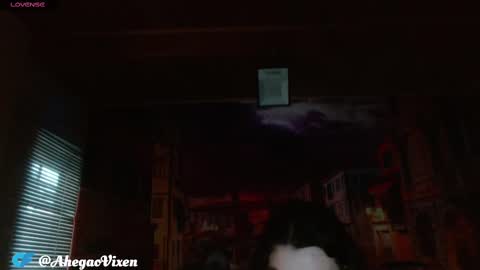 Snapshot of miia_zarate chatting on 03-05-25, 08:10 Ma - online show from 03-05-25, 08:10