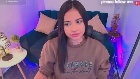 Snapshot of miiaa7_ chatting on 05-21-26, 01:56 Ma is my name I invite you to check out my wish list for my birthday online show from 05-21-26, 01:56