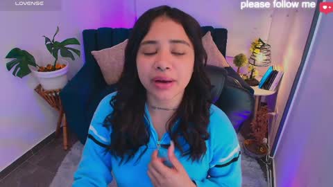 Snapshot of miiaa7_ chatting on 05-31-26, 04:25 Ma is my name I invite you to check out my wish list for my birthday online show from 05-31-26, 04:25