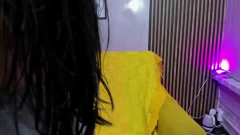 Snapshot of miilu__1 chatting on 11-16-25, 03:45 miilu online show from 11-16-25, 03:45