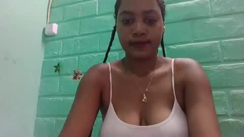 Snapshot of miinah chatting on 03-29-26, 08:36 miinah online show from 03-29-26, 08:36
