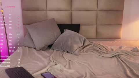   online show from 02-15-25, 12:48