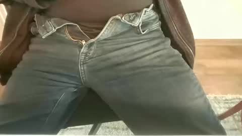 Snapshot of mik116 chatting on 10-09-25, 12:25 mik online show from 10-09-25, 12:25