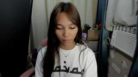 Snapshot of mika_cora chatting on 03-02-26, 02:35 MIKA online show from 03-02-26, 02:35