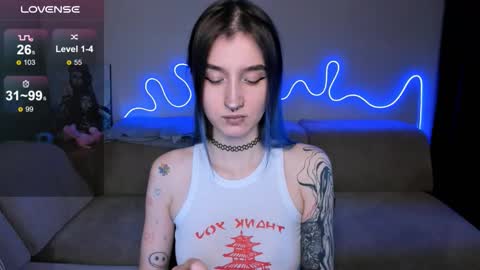 Mika online show from 01-15-26, 11:48