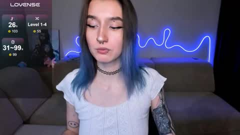 Mika online show from 01-18-26, 03:49