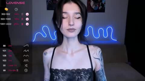 Snapshot of mika_reid chatting on 07-17-26, 11:06 Mika online show from 07-17-26, 11:06