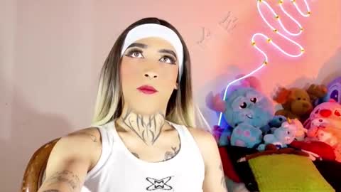 mikaelarangel online show from 06-18-26, 04:24