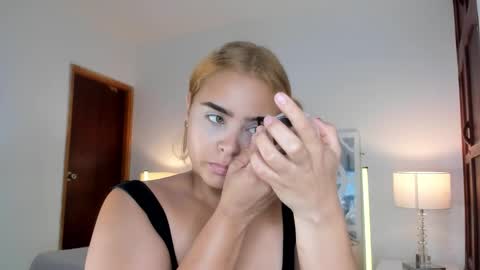 Mikaela blondie bigass online show from 01-16-26, 12:20