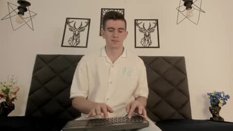 mikael online show from 02-22-25, 05:23