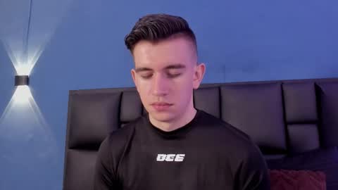 mikael online show from 10-10-25, 04:22